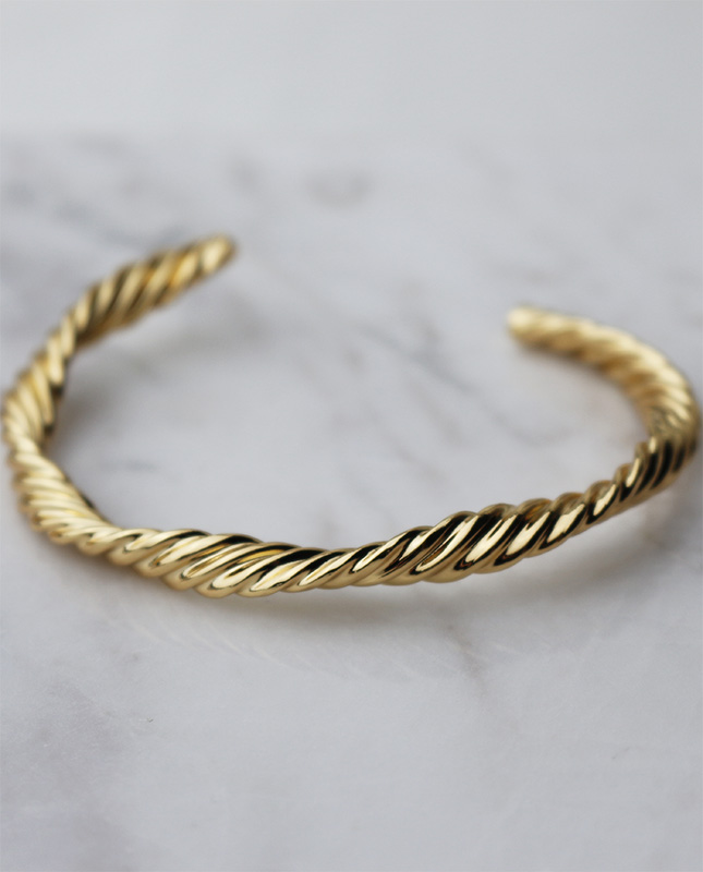 Bracelete MB Semijoias Dourado Entrelaçado Curvado Ajustável